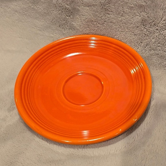 1936 Vintage Fiestaware Super Radioactive Red Orange Glaze Saucer Plate CPM 1800 - Picture 4 of 5